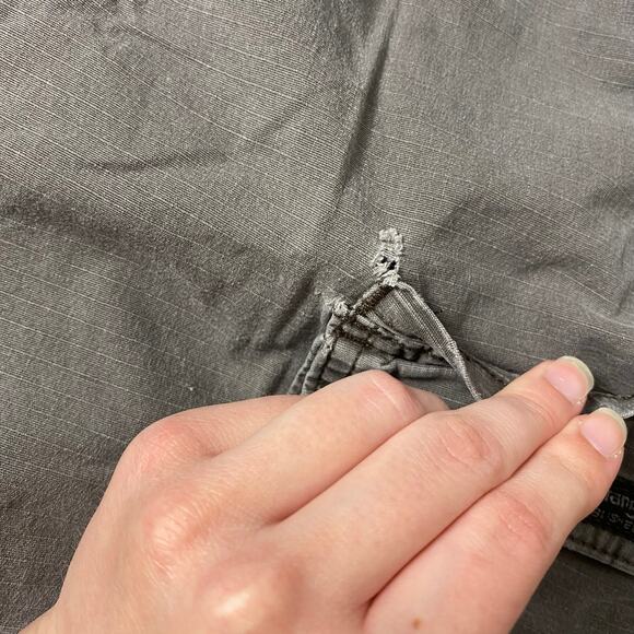 Wrangler Relaxed Fit Gray Cargo‎ Pants Mens Size 34x32 Baggy Y2K - Picture 12 of 12